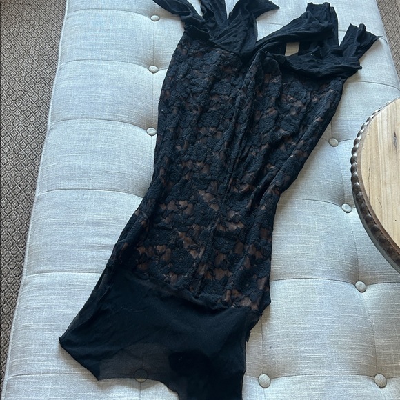 Petit Pois for Viviana G Black Sheer Lace Midi Dress Size Small - Picture 10 of 10
